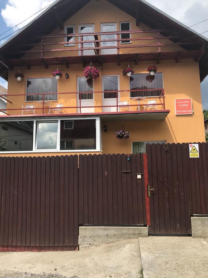Vila Nina Hotel Azuga Exterior photo